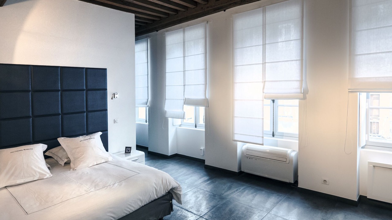 Photo of Bedroom in Beaune City Centre
