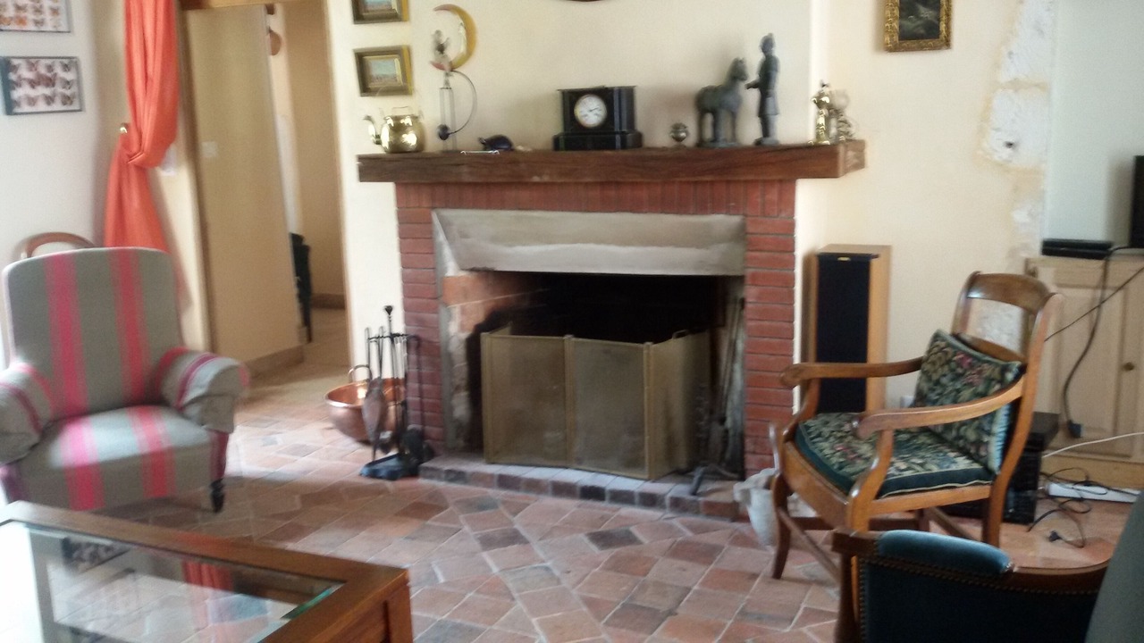 Photo of Livingroom in Druyes-les-Belles-Fontaines