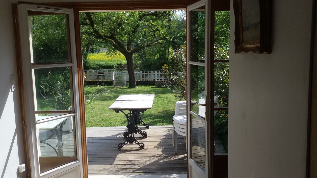 Photo of Outdoor in Druyes-les-Belles-Fontaines