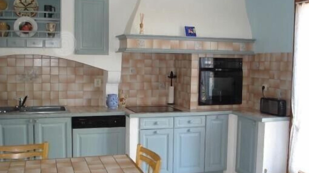 Photo of Kitchen in Faucon