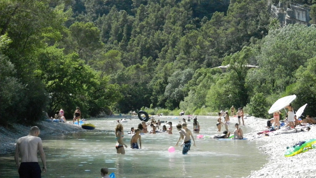 Photo of Others in Faucon