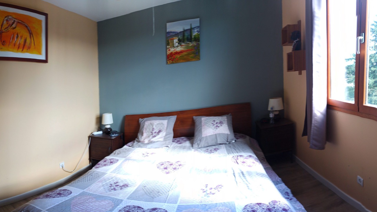 Photo of Bedroom in Sainte-Cecile-les-Vignes