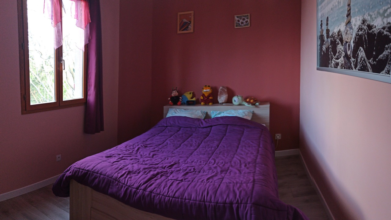 Photo of Bedroom in Sainte-Cecile-les-Vignes