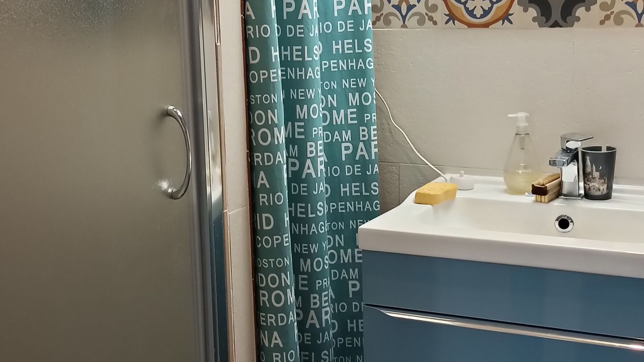 Photo of Bathroom in Sainte-Cecile-les-Vignes