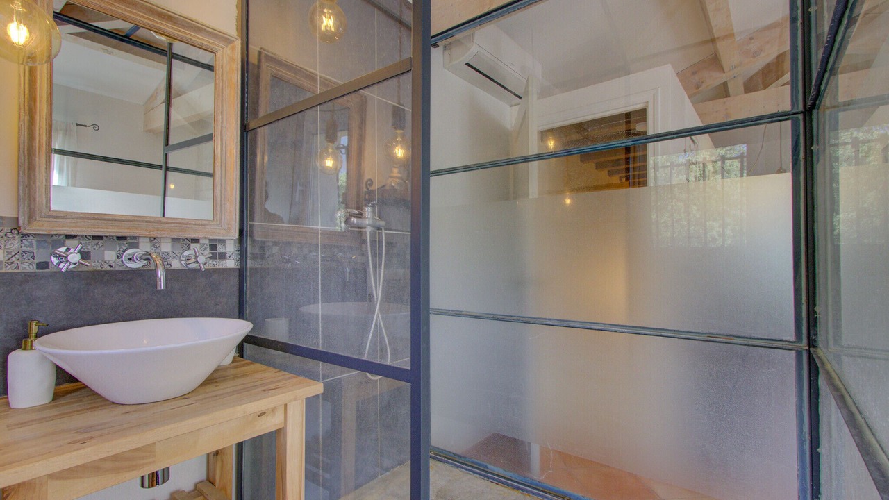 Photo of Bathroom in Clansayes