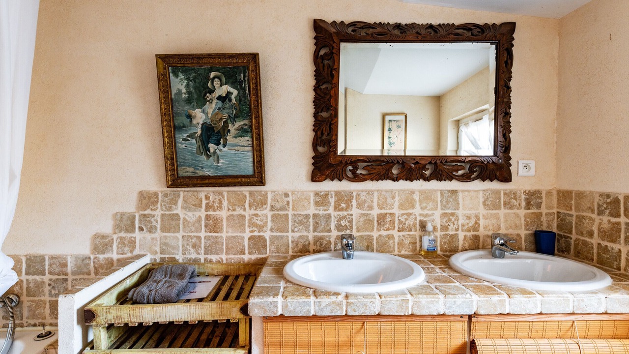 Photo of Bathroom in Clansayes