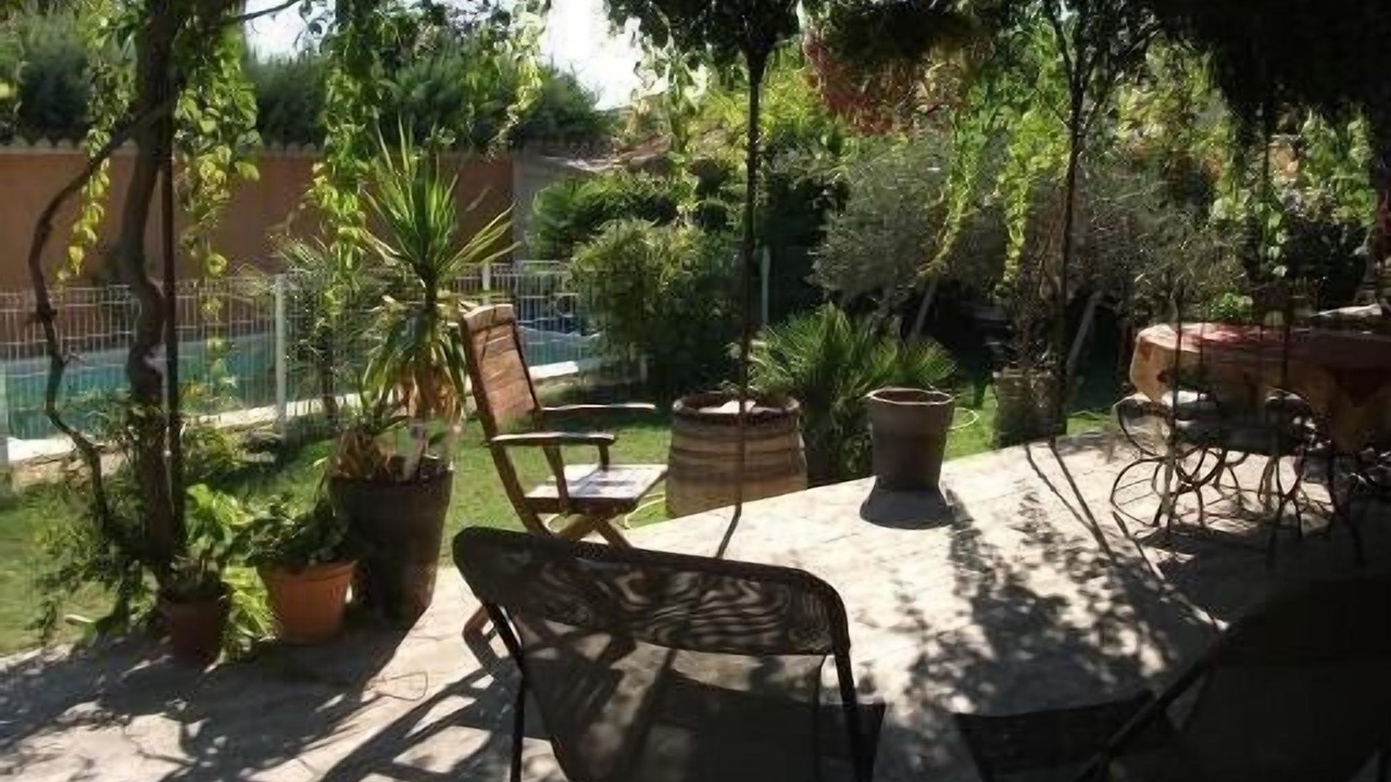 Photo of Outdoor in Caromb