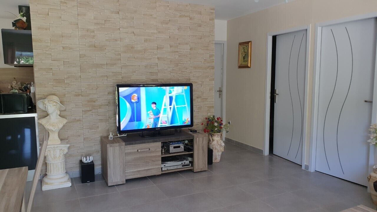 Photo of Livingroom in Entrechaux