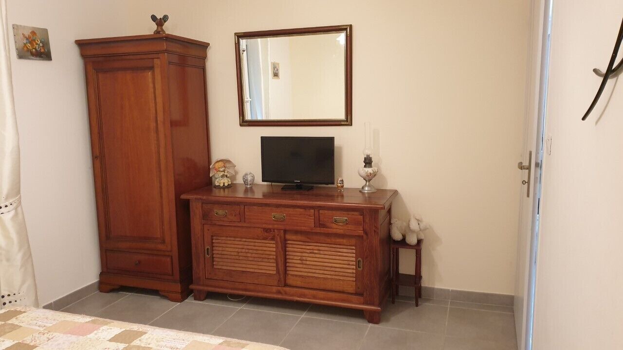 Photo of Bedroom in Entrechaux