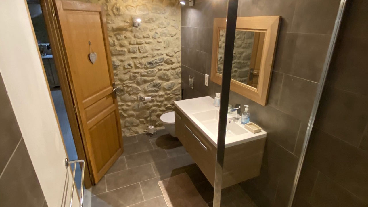 Photo of Bathroom in Roynac
