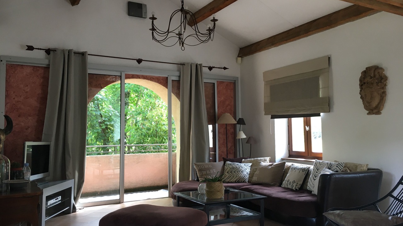 Photo of Livingroom in Meyras