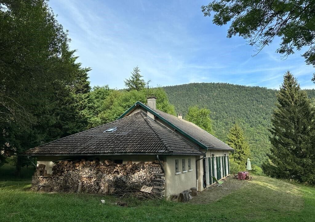 Photo of Outdoor in Chateau-Bernard