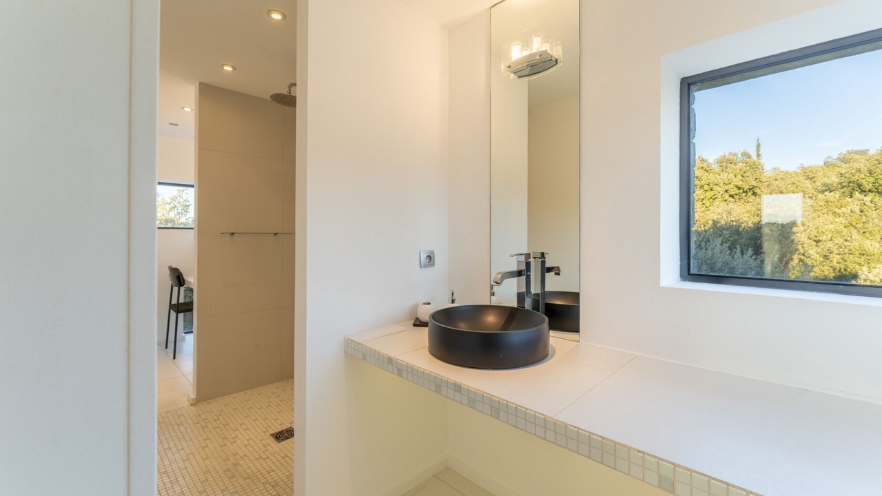 Photo of Bathroom in Venasque