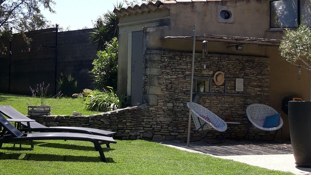 Photo of Patio Balcony in Grillon