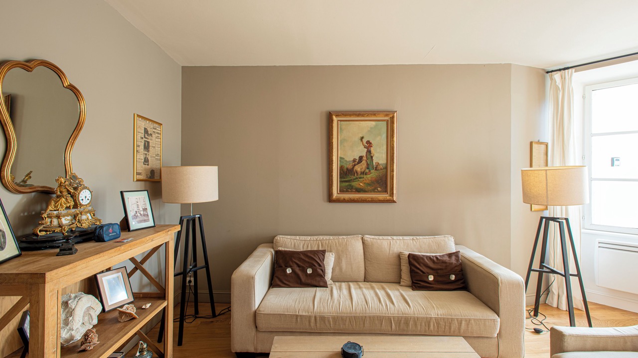 Photo of Livingroom in Saint-Gengoux-le-National