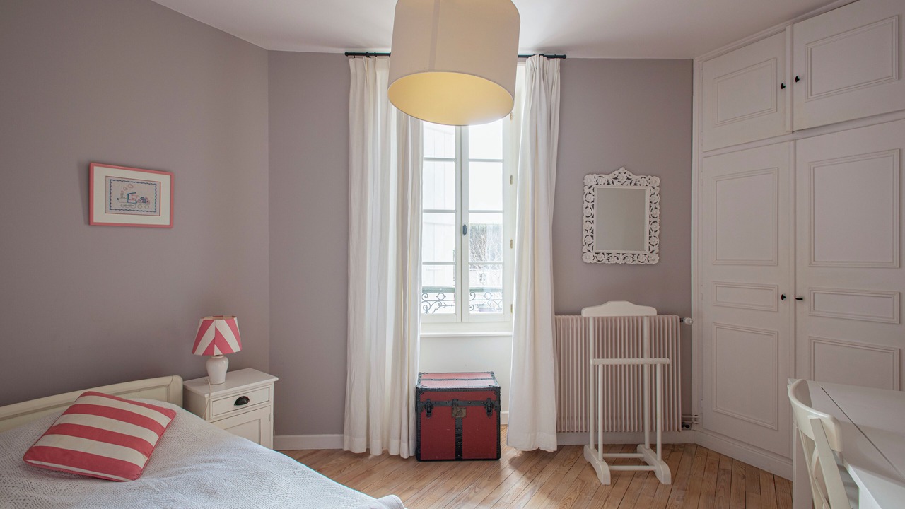 Photo of Bedroom in Saint-Gengoux-le-National