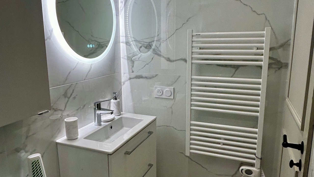 Photo of Bathroom in Saint-Gengoux-le-National