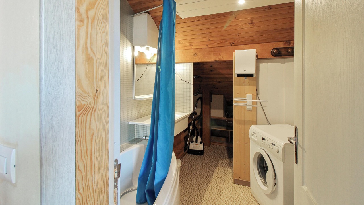 Photo of Bathroom in Echenans