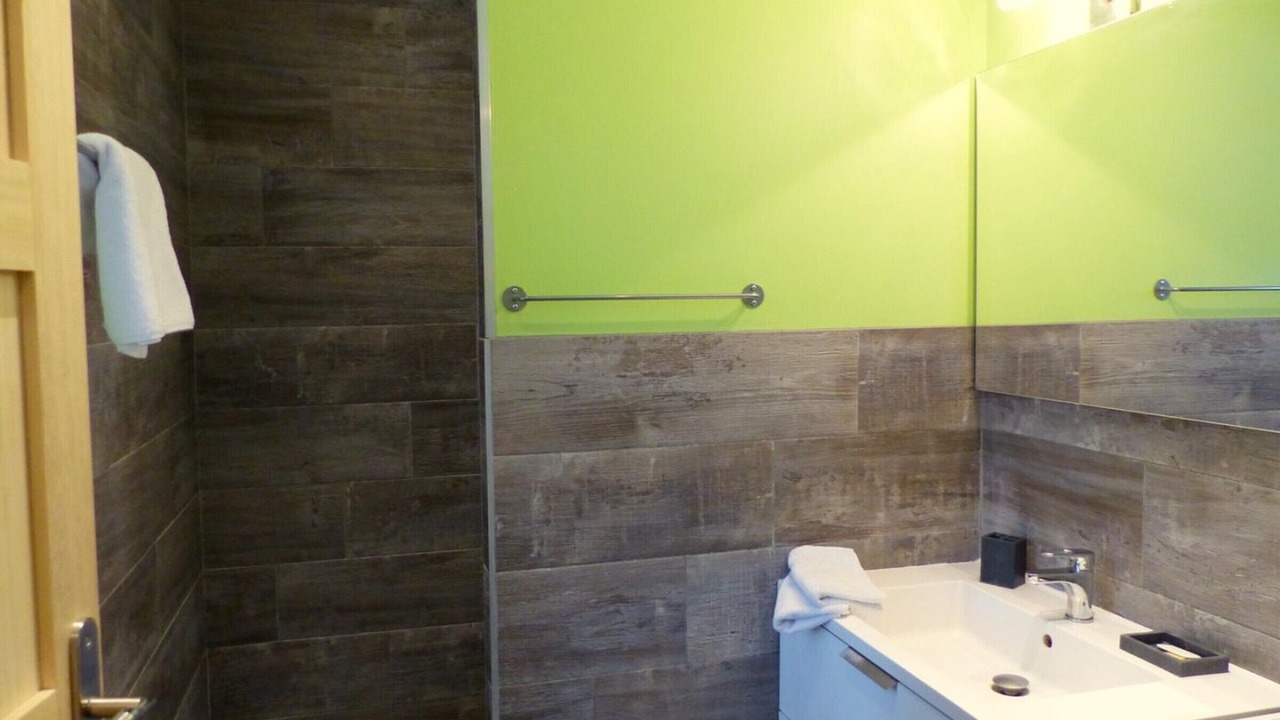 Photo of Bathroom in Agonges