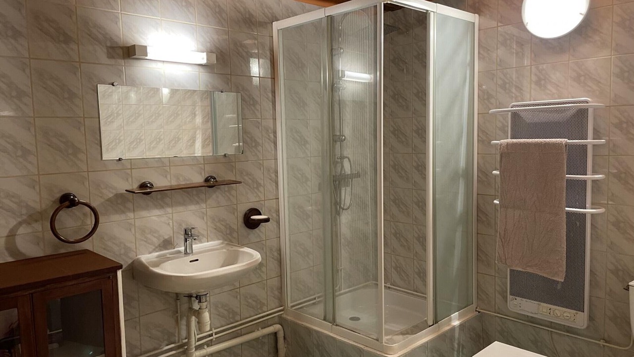 Photo of Bathroom in Noyant-d'Allier