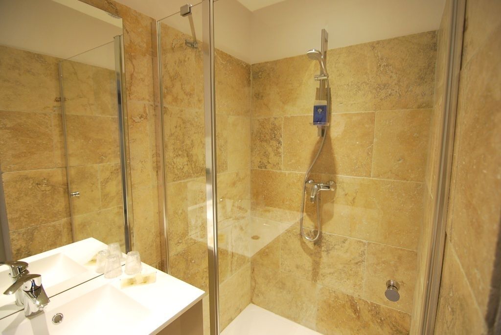 Photo of Bathroom in Autun