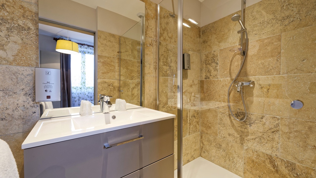 Photo of Bathroom in Autun