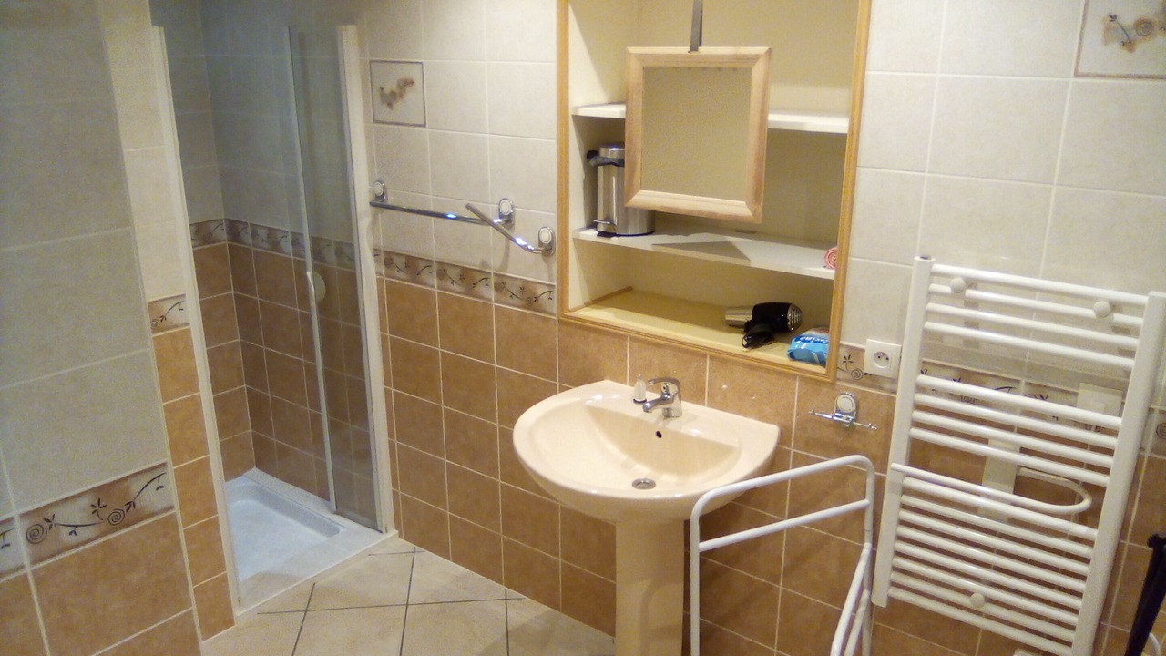 Photo of Bathroom in Moissey