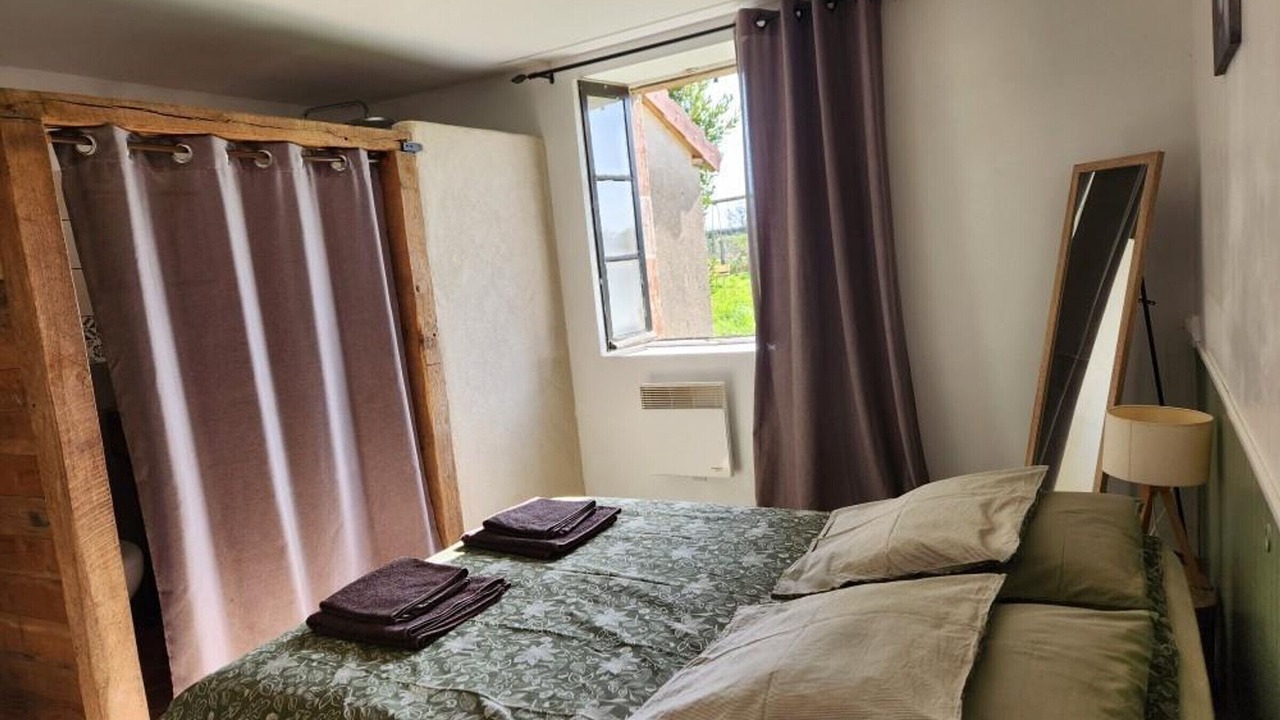 Photo of Bedroom in Vaumas
