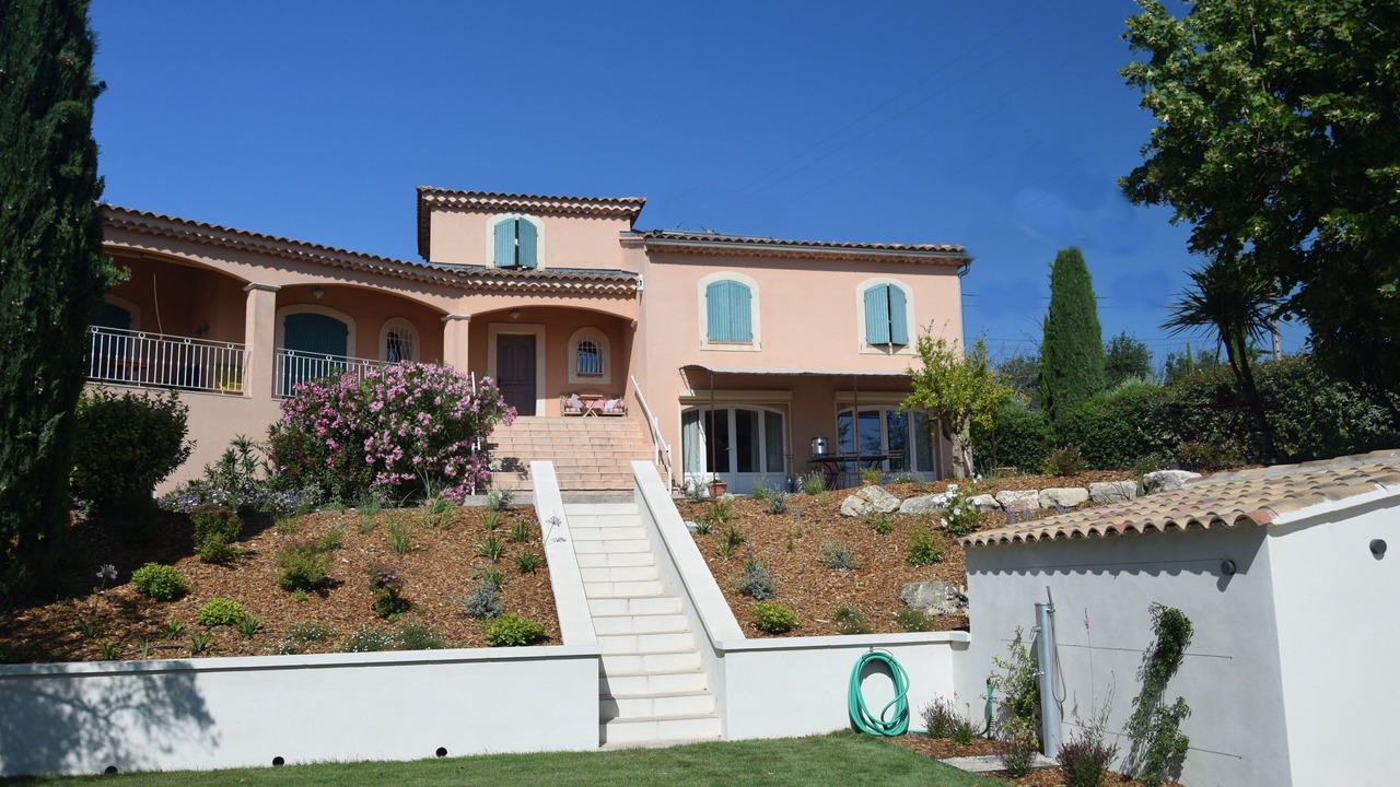 Photo of Outdoor in Malemort-du-Comtat