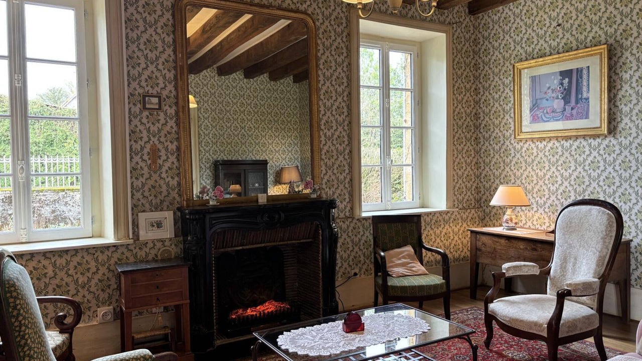 Photo of Livingroom in Deux-Chaises