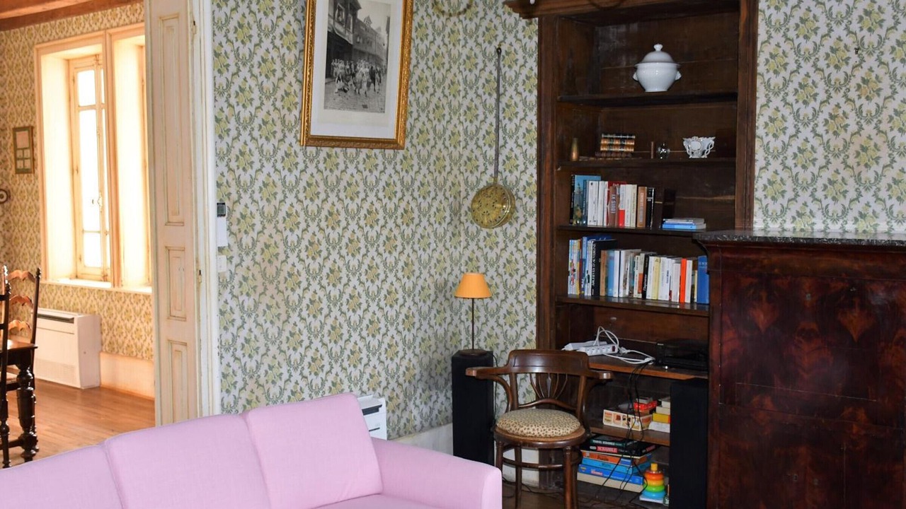 Photo of Livingroom in Deux-Chaises