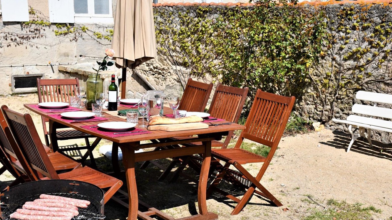 Photo of Outdoor in Deux-Chaises