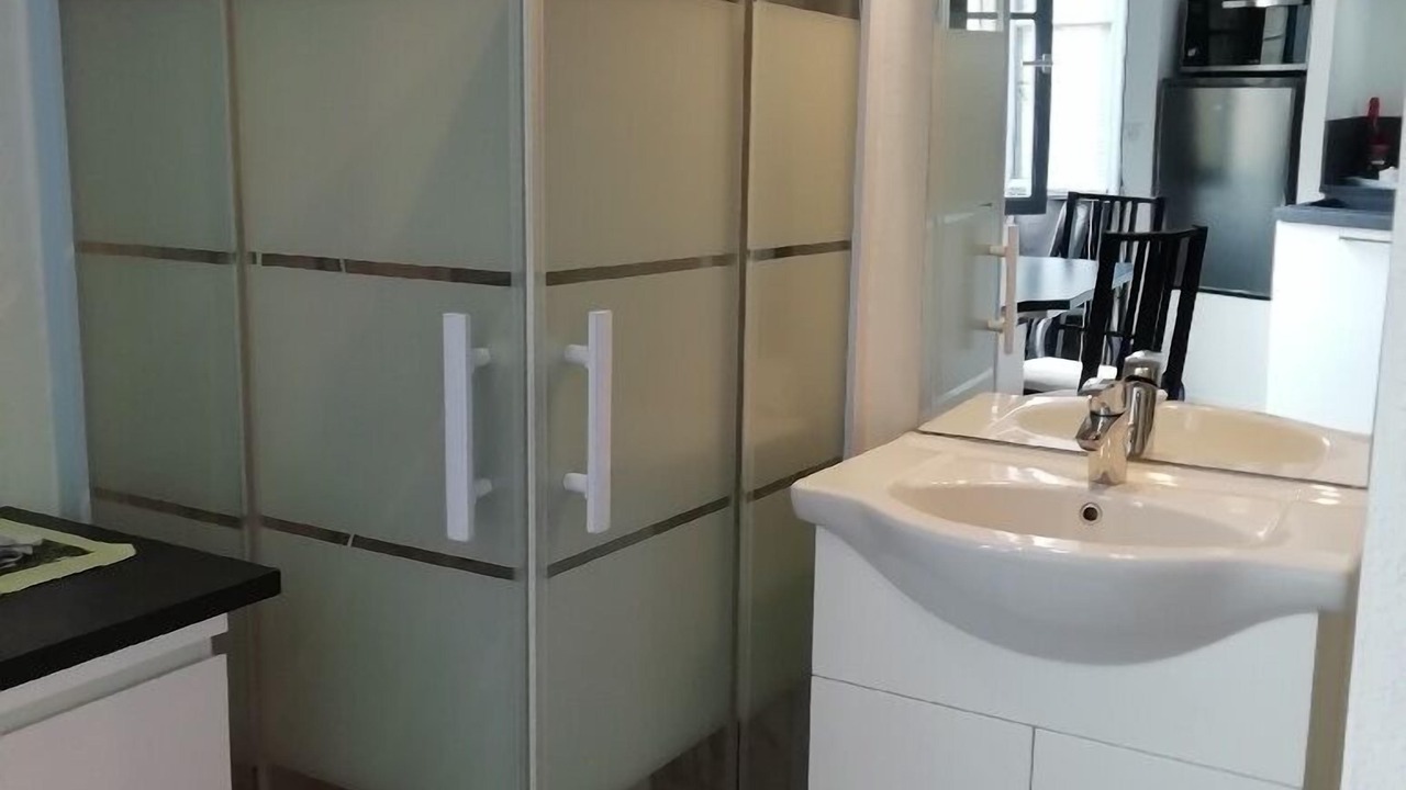 Photo of Bathroom in Saint-Paul-Trois-Chateaux