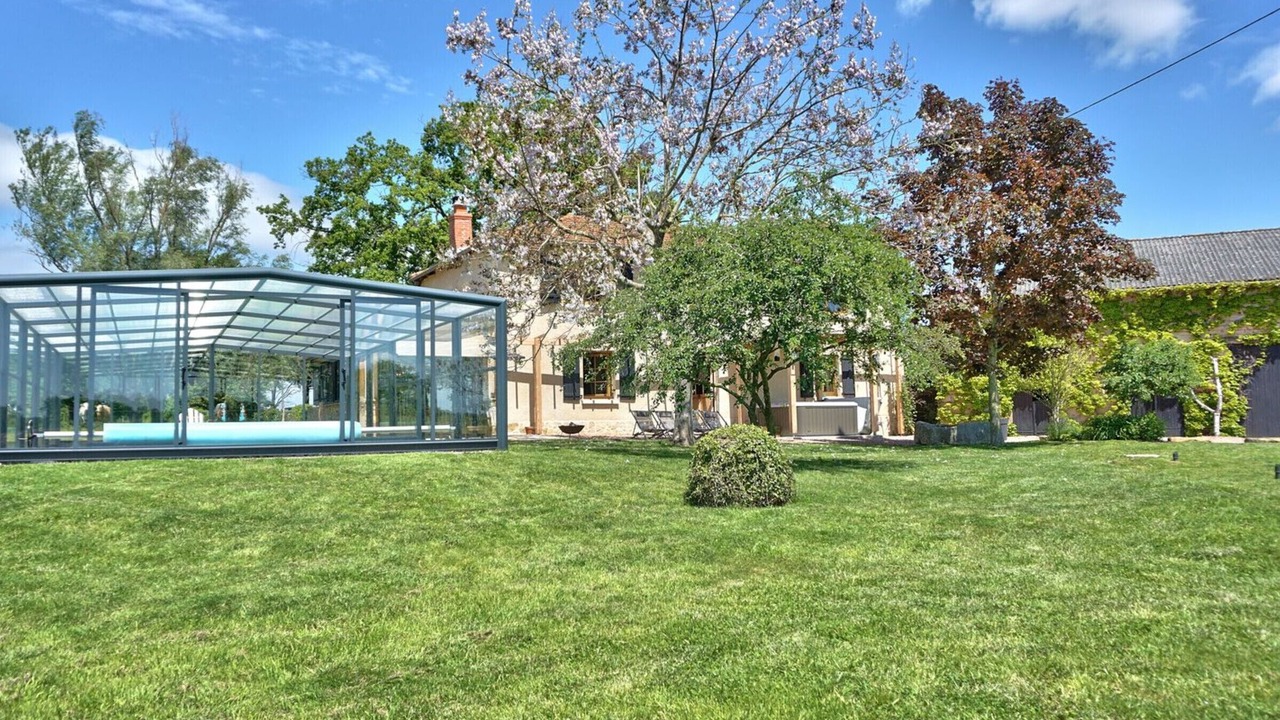 Photo of Outdoor in Vivans