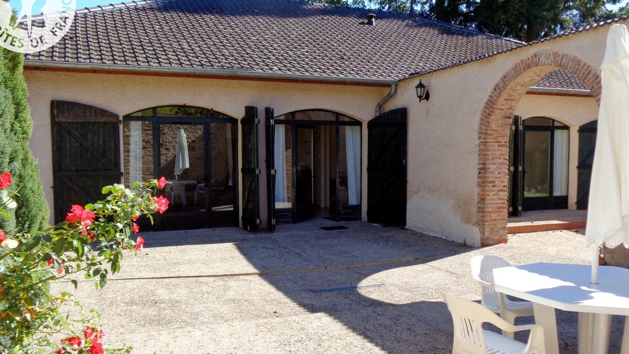 Photo of Outdoor in Saint-Haon-le-Vieux