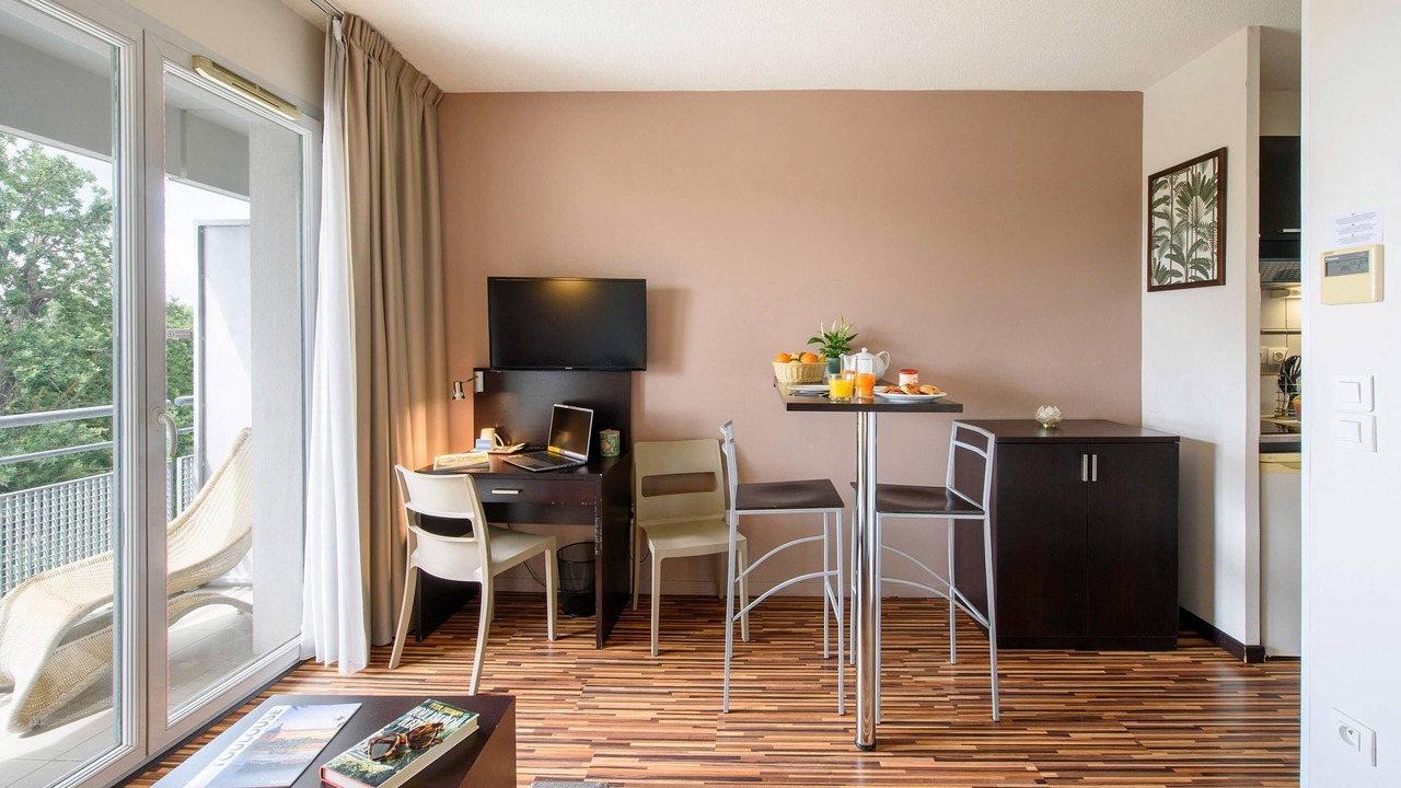 Photo of Bedroom in Saint - Martin - du - Touch