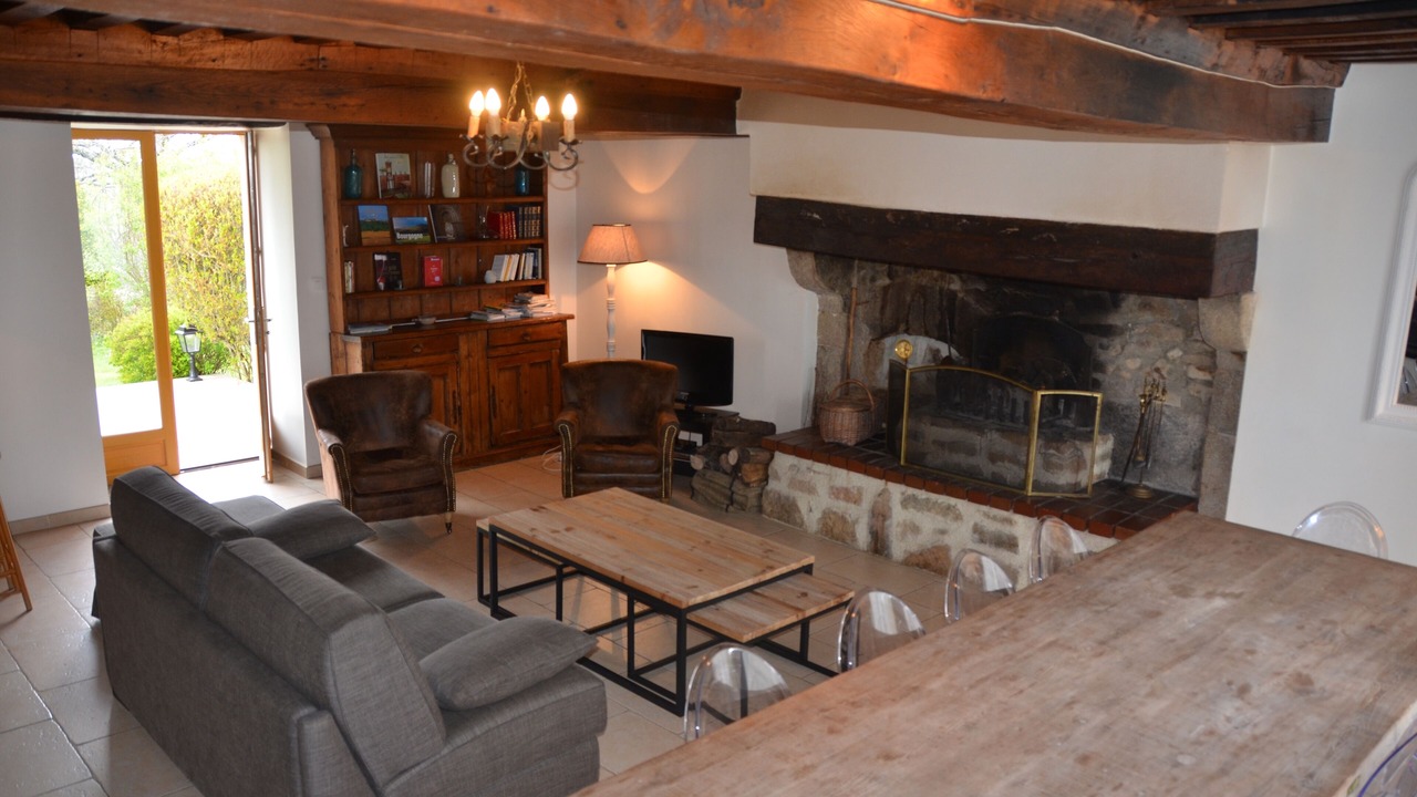 Photo of Livingroom in Saint-Martin-du-Puy