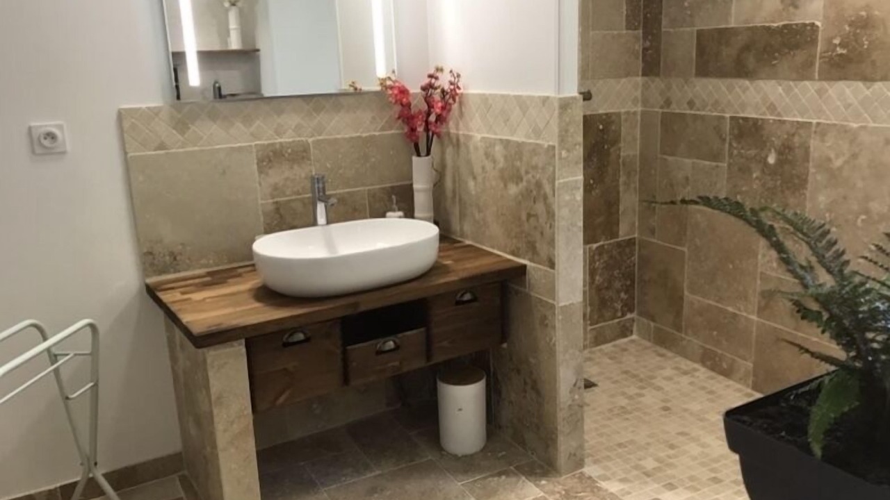 Photo of Bathroom in Lucy-sur-Yonne