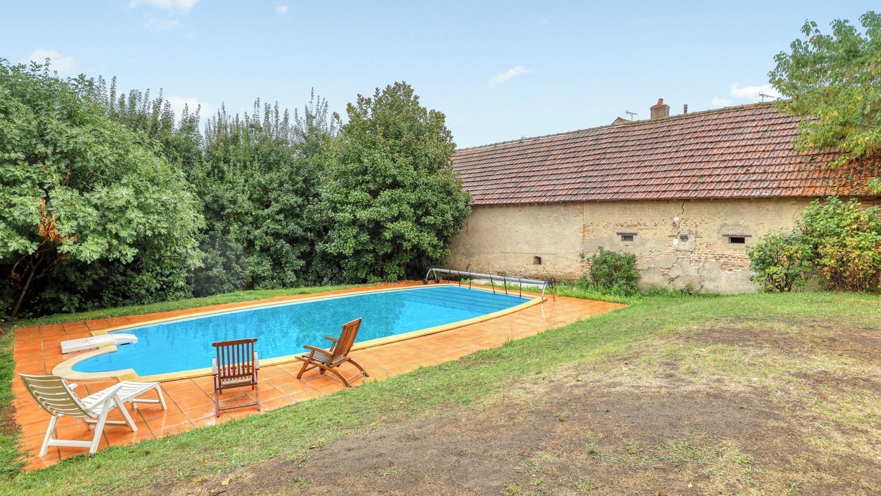 Photo of Outdoor in Lucenay-les-Aix