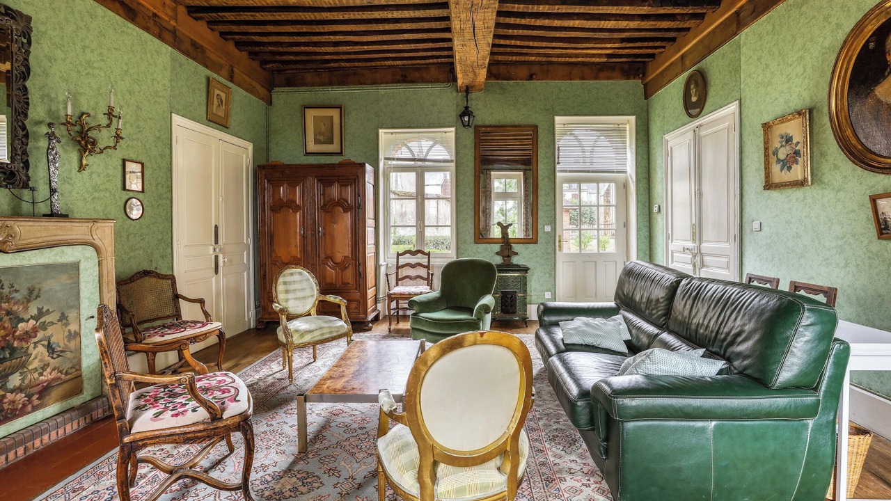 Photo of Livingroom in Lucenay-les-Aix