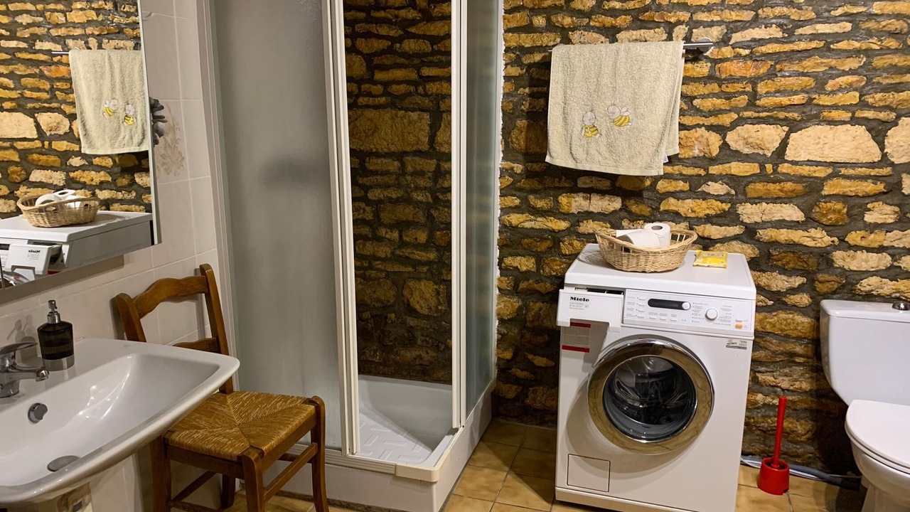 Photo of Bathroom in Saint-Boil