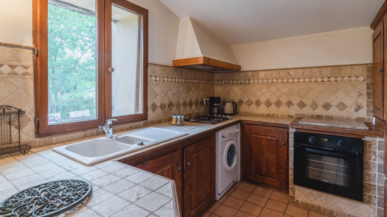 Photo of Kitchen in Montreal-les-Sources