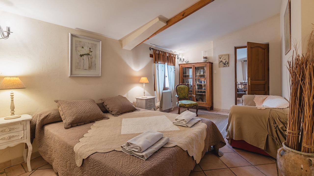 Photo of Bedroom in Montreal-les-Sources