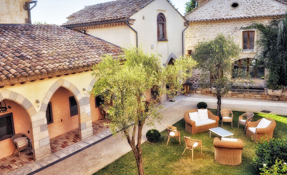 Photo of Patio Balcony in Grillon