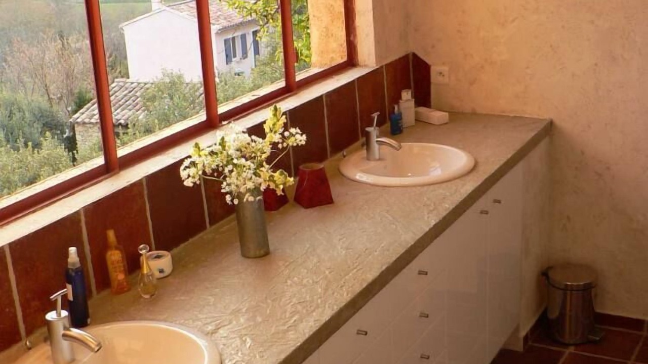 Photo of Bathroom in La Roque-sur-Pernes