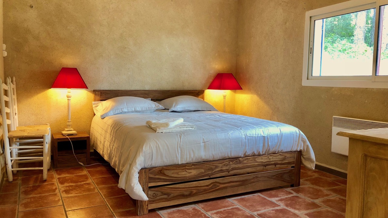 Photo of Bedroom in Saint-Hippolyte-le-Graveyron