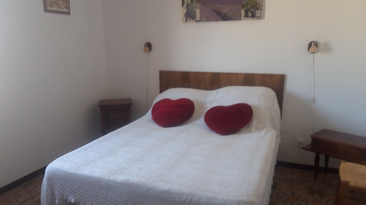 Photo of Bedroom in Faucon
