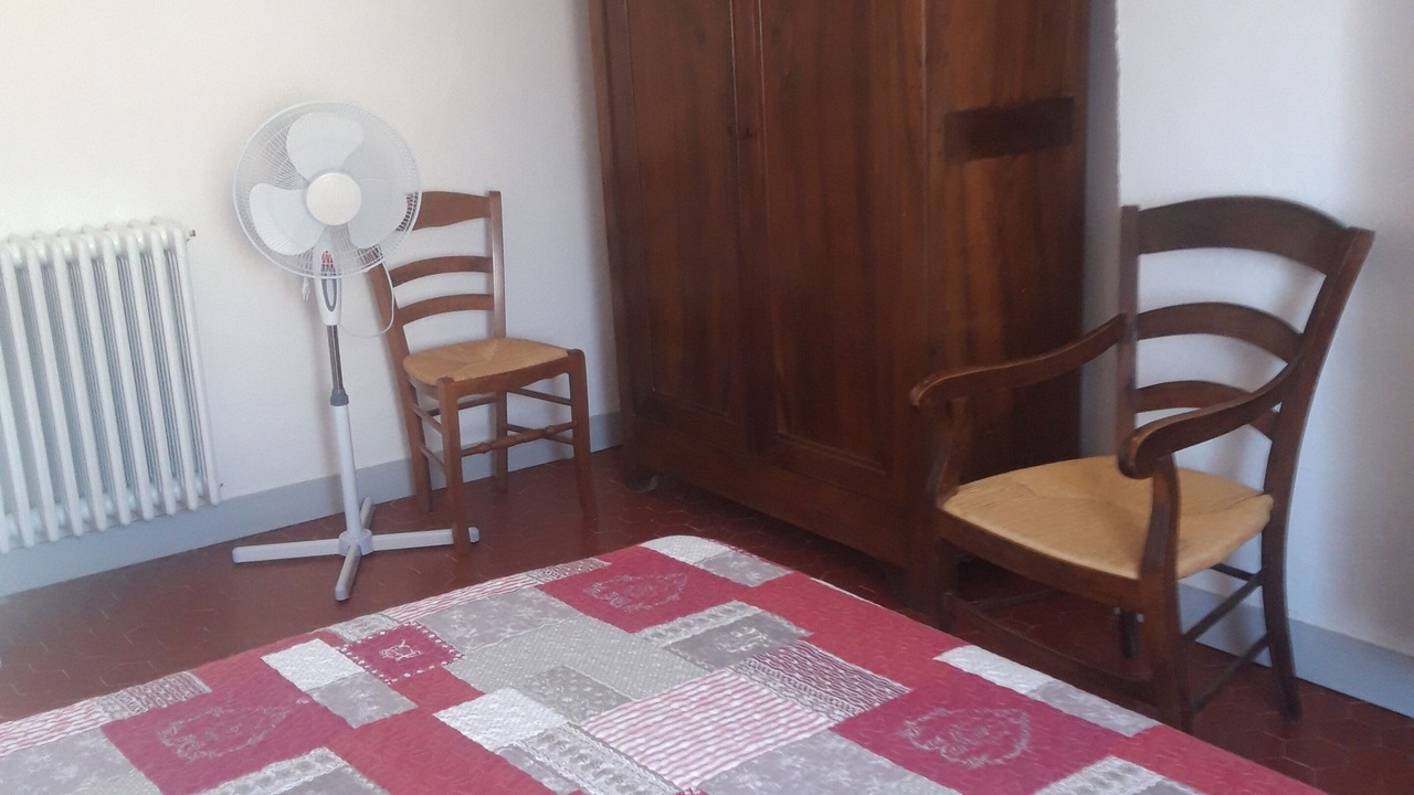 Photo of Bedroom in Faucon