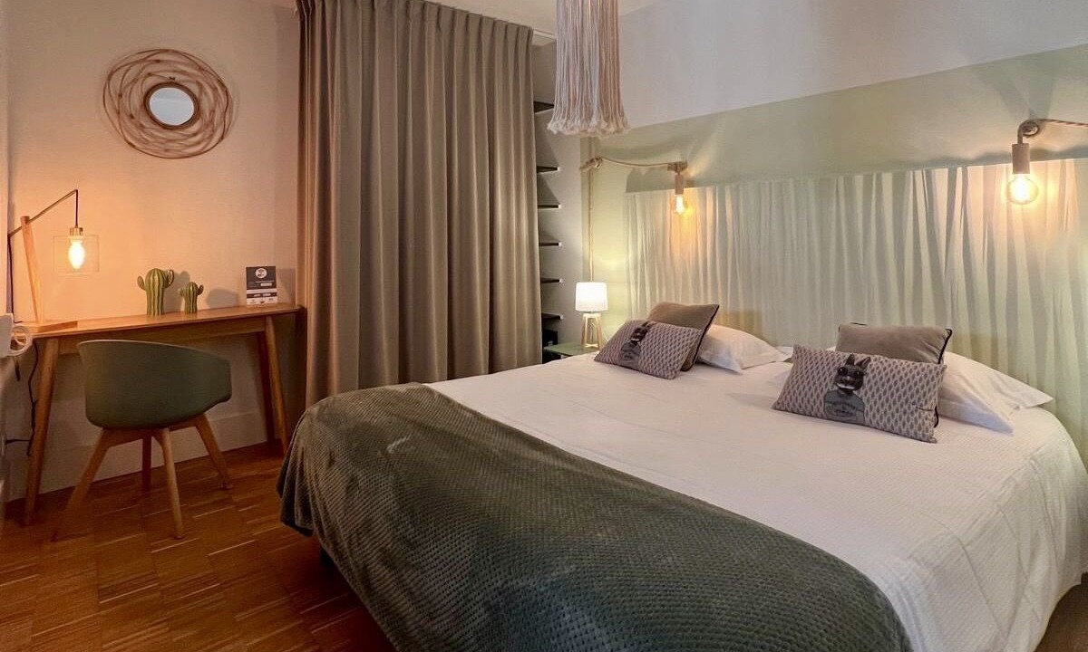 Photo of Bedroom in Louhans