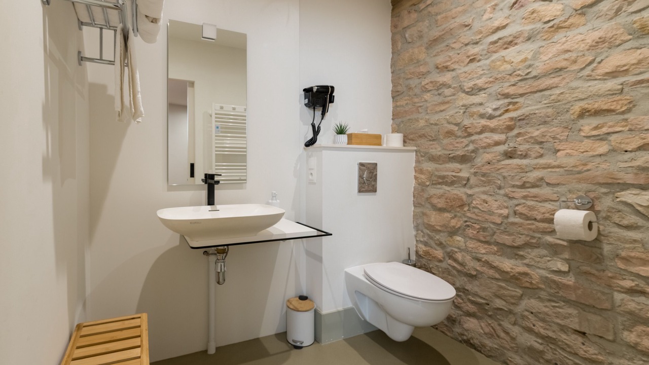 Photo of Bathroom in Louhans